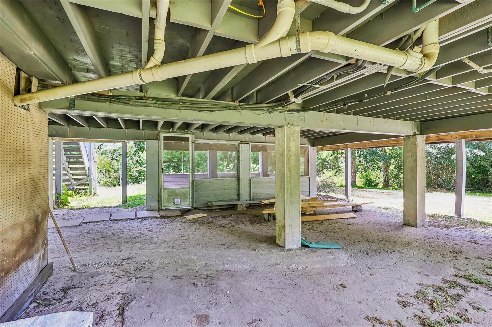 ACREAGE - Residential