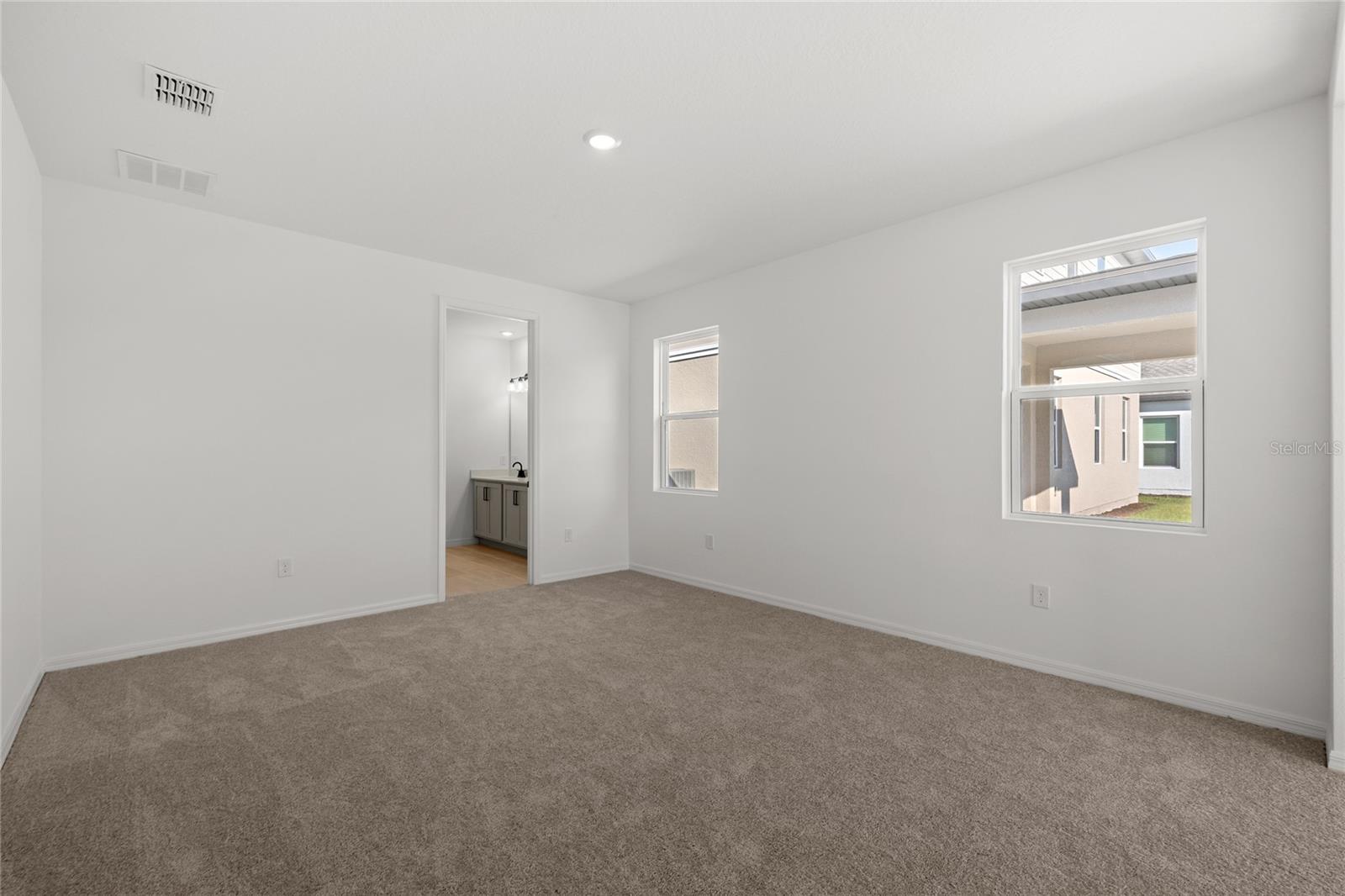 HAWKS RUN - Residential