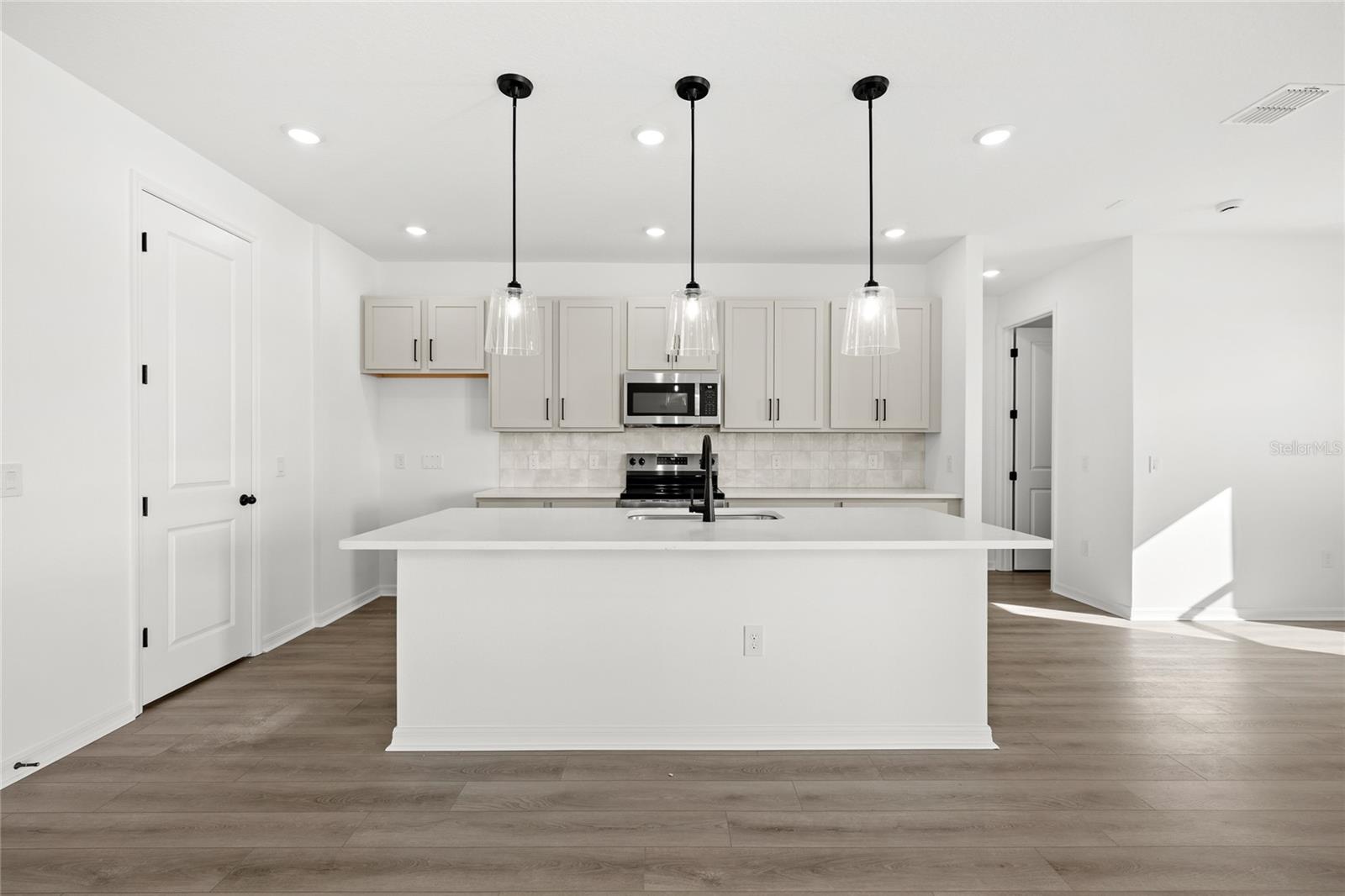 HAWKS RUN - Residential