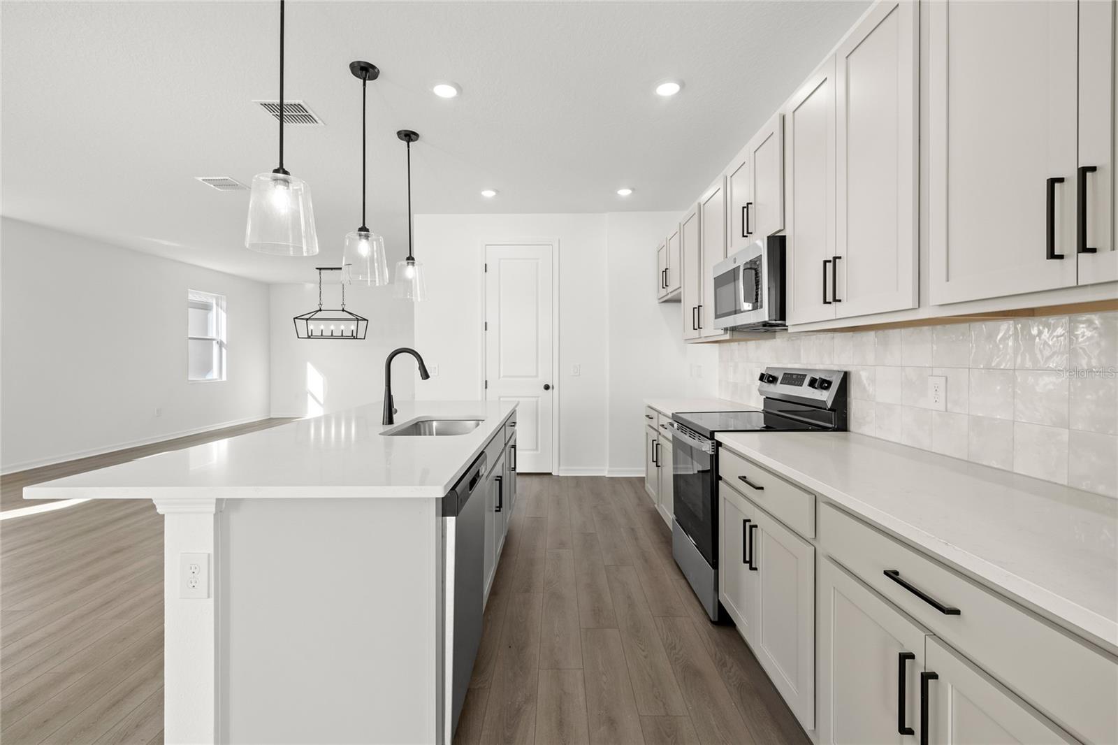 HAWKS RUN - Residential