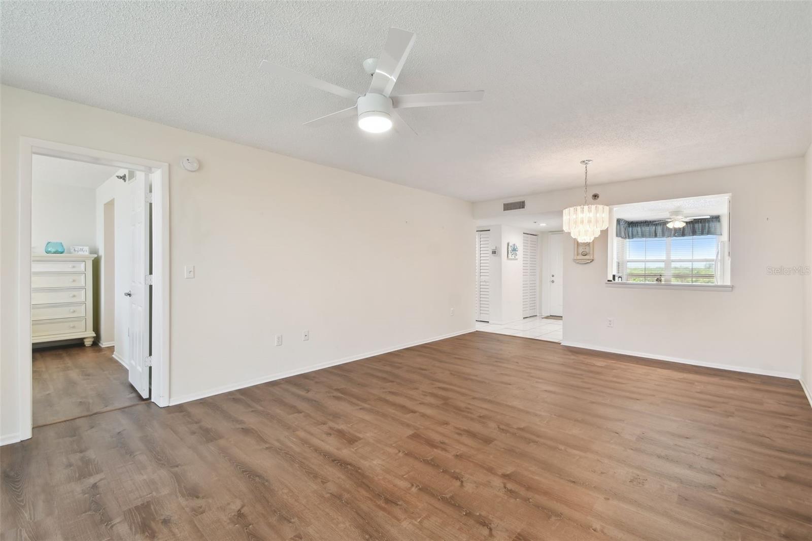 THE FAIRWAYS AT PINEBROOK CONDO - Residential