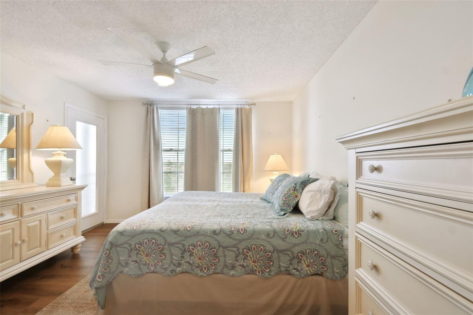 THE FAIRWAYS AT PINEBROOK CONDO - Residential