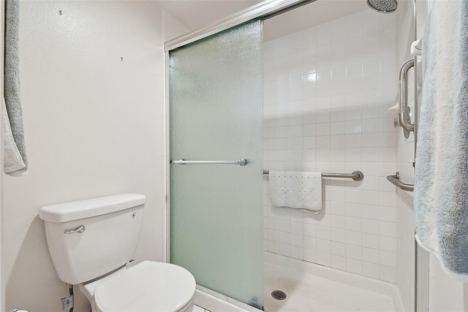 THE FAIRWAYS AT PINEBROOK CONDO - Residential