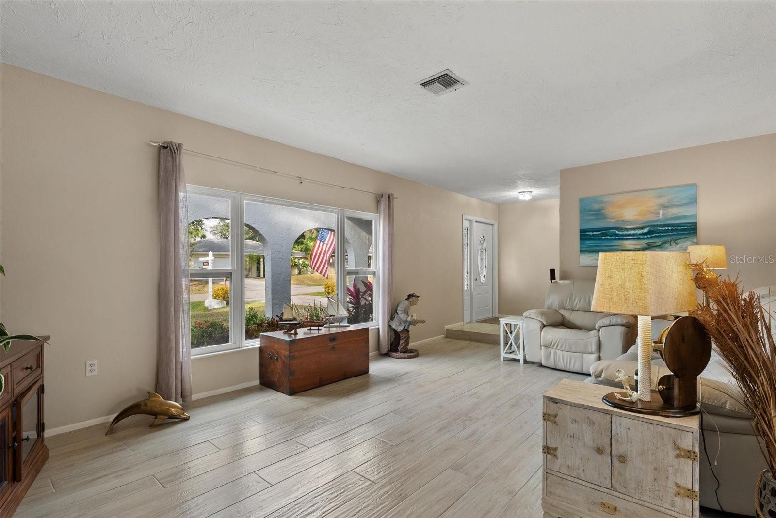 MAGNOLIA MANOR RIVER SEC - Residential