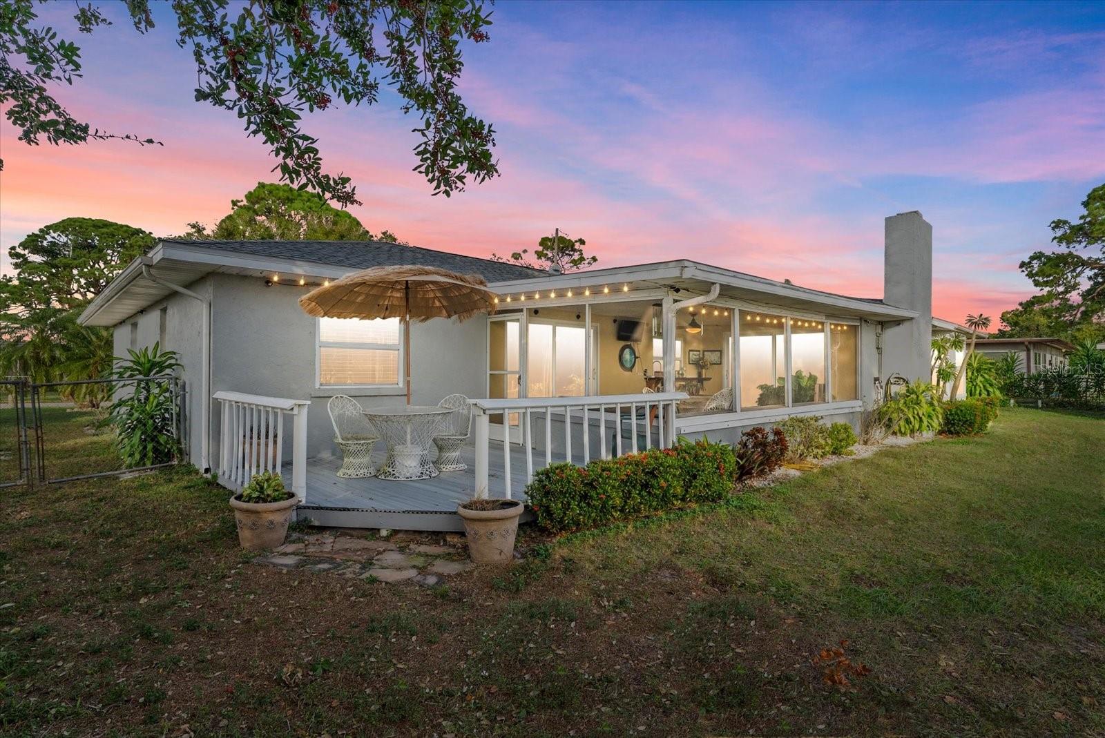 MAGNOLIA MANOR RIVER SEC - Residential