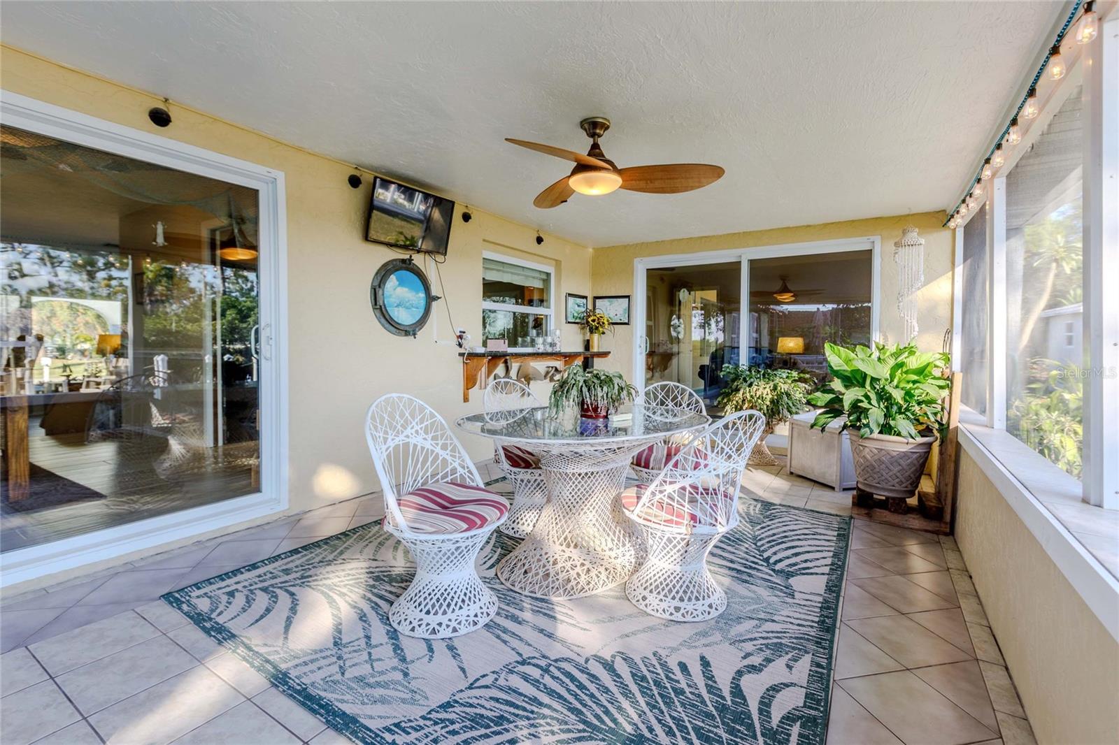 MAGNOLIA MANOR RIVER SEC - Residential