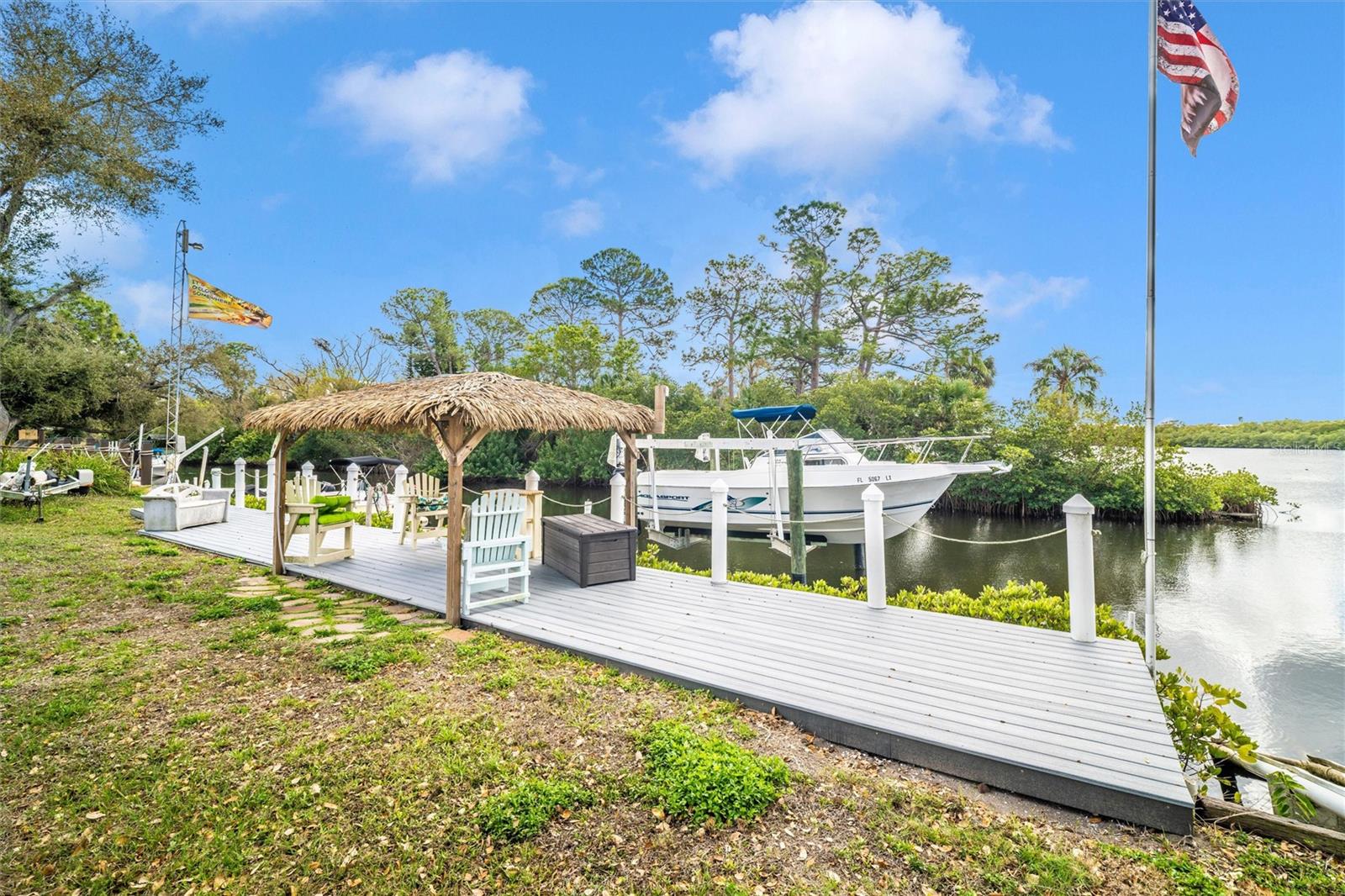 MAGNOLIA MANOR RIVER SEC - Residential