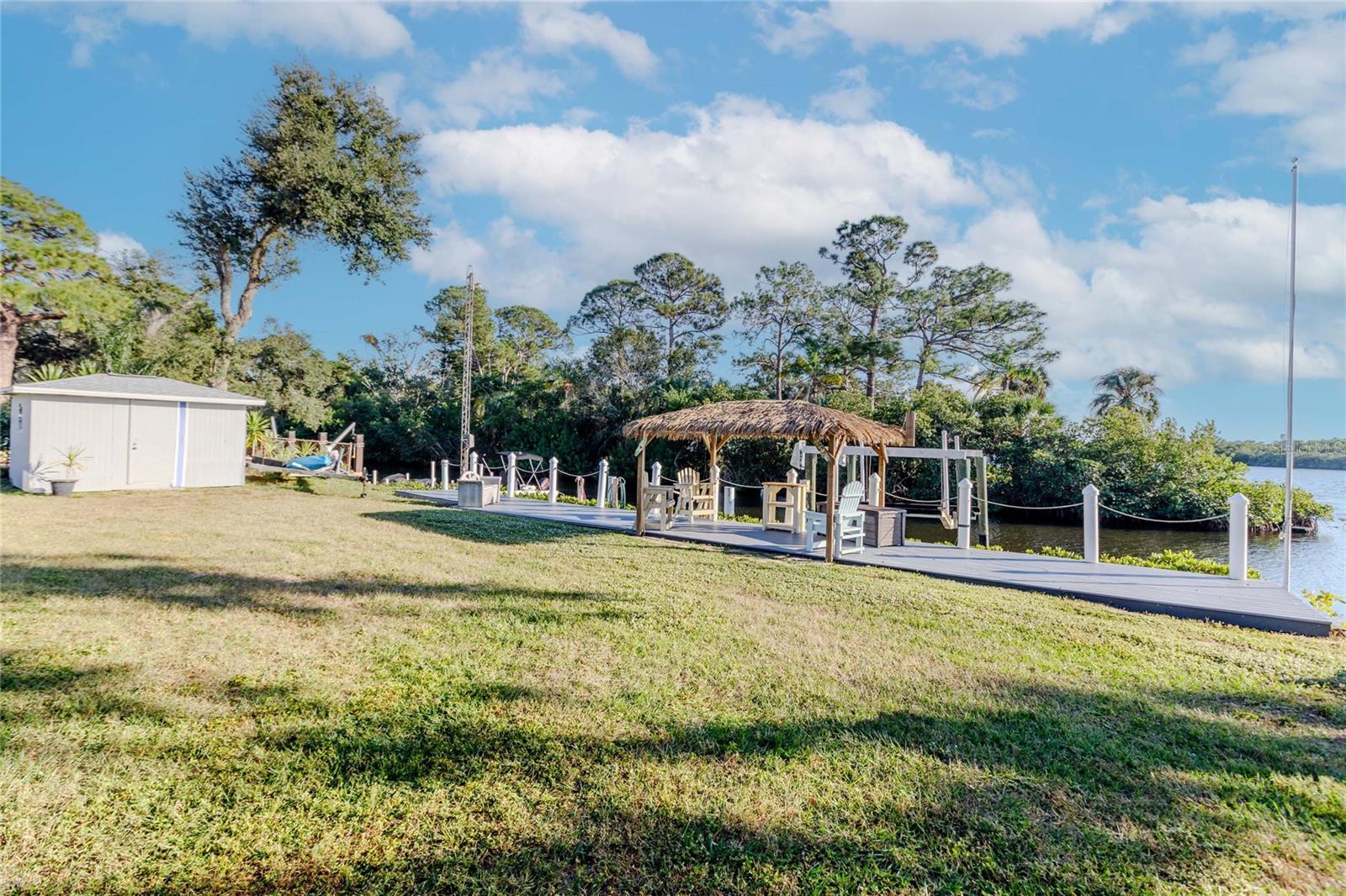 MAGNOLIA MANOR RIVER SEC - Residential