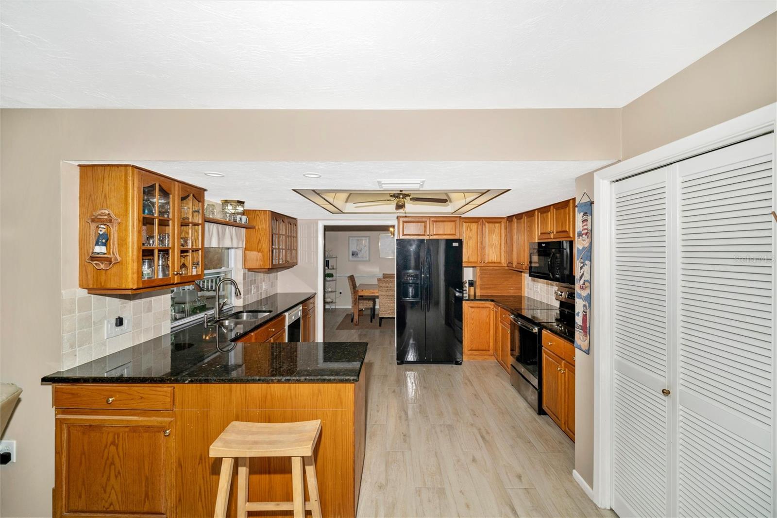 MAGNOLIA MANOR RIVER SEC - Residential