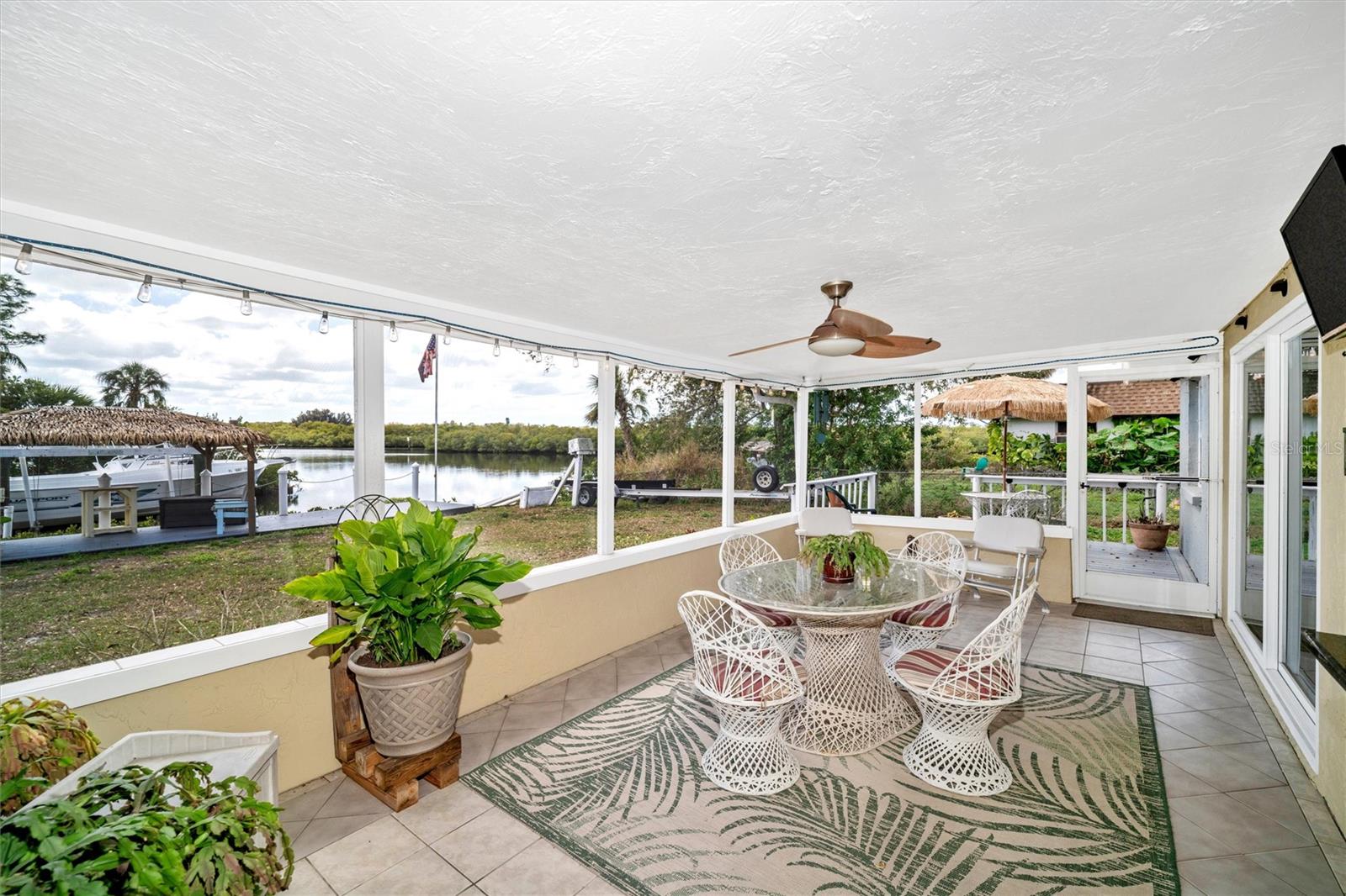 MAGNOLIA MANOR RIVER SEC - Residential