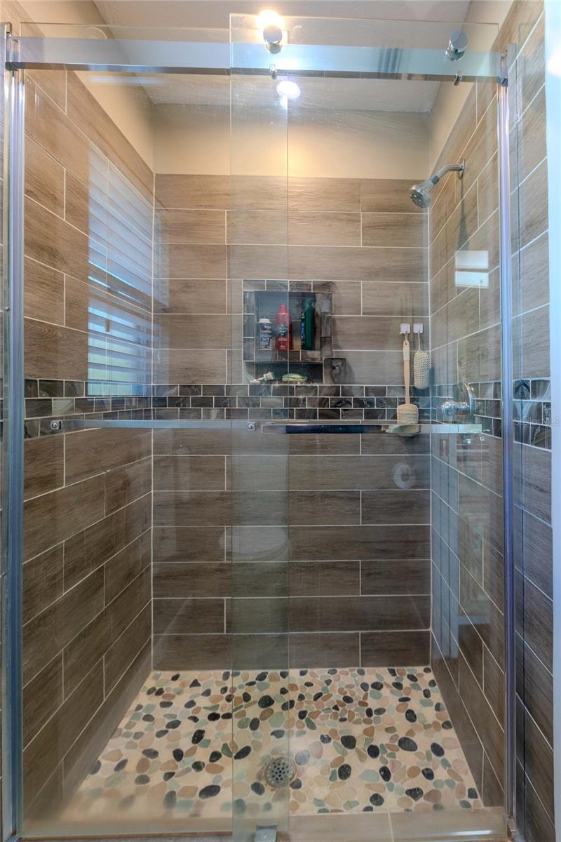 MAGNOLIA MANOR RIVER SEC - Residential