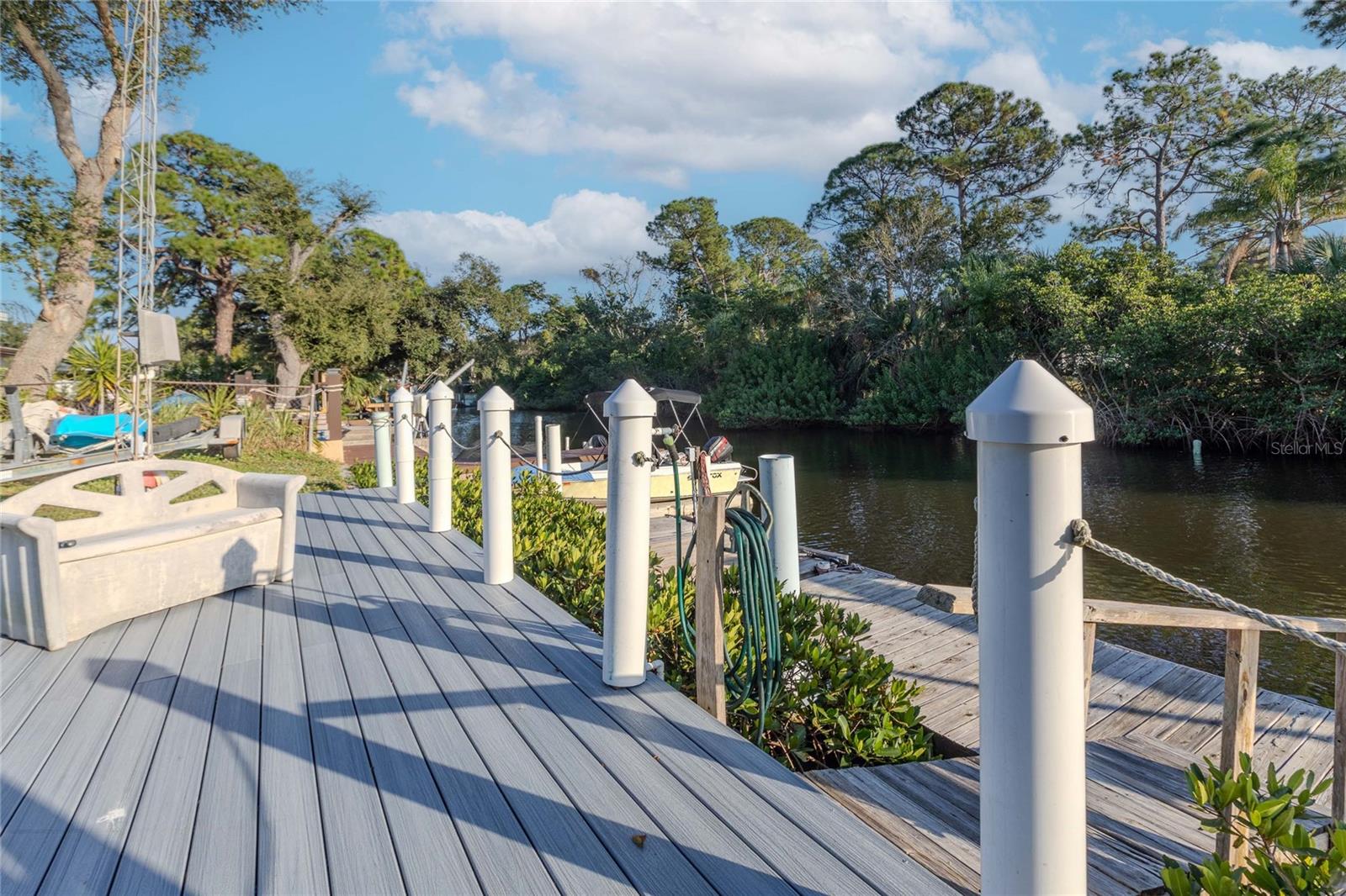 MAGNOLIA MANOR RIVER SEC - Residential