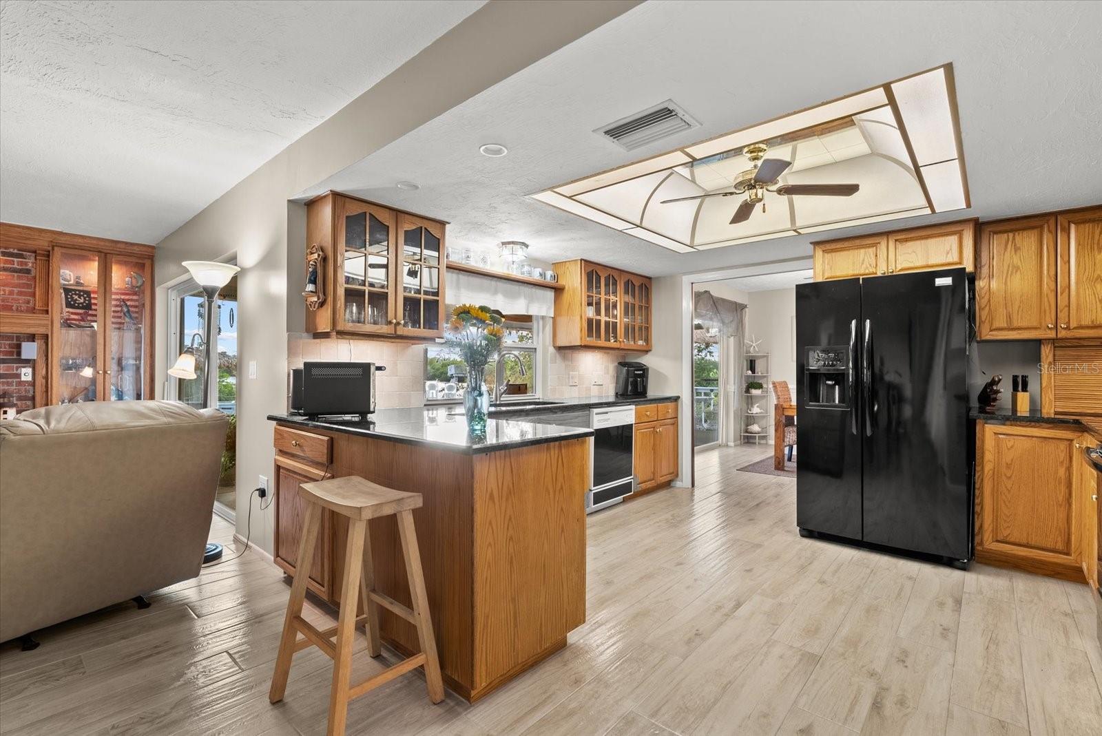 MAGNOLIA MANOR RIVER SEC - Residential