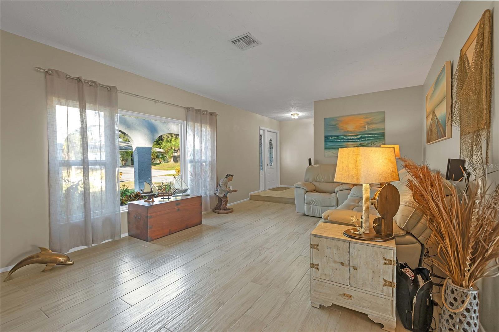 MAGNOLIA MANOR RIVER SEC - Residential