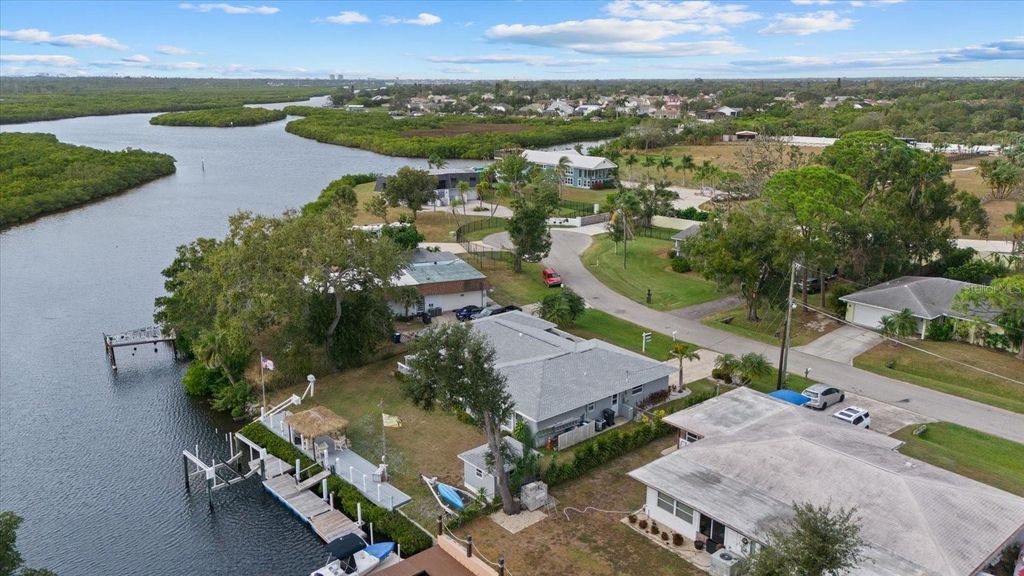 Photo of 5206 18th Avenue E, Bradenton, FL 34208 (MLS # A4672749)