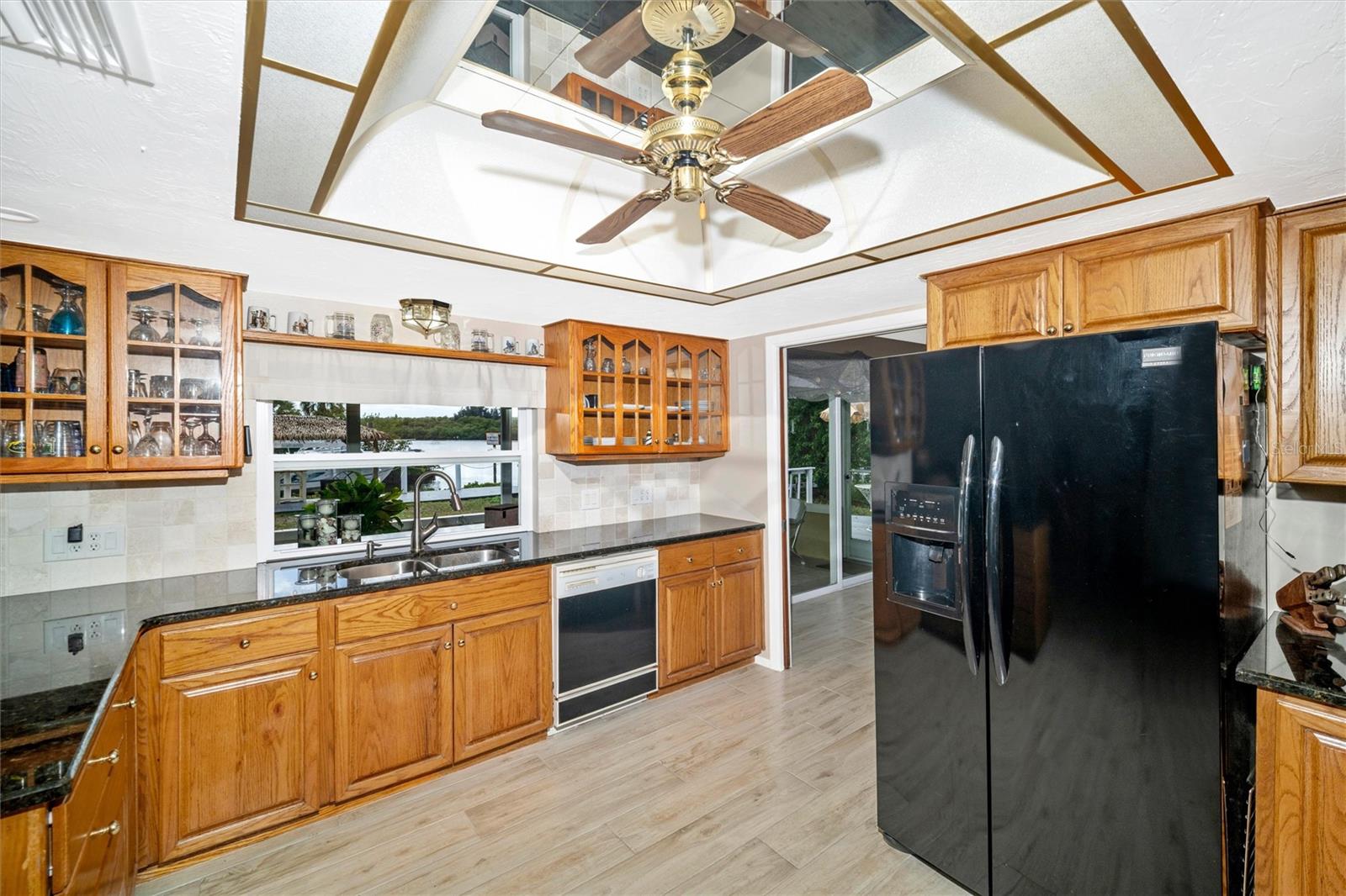 MAGNOLIA MANOR RIVER SEC - Residential