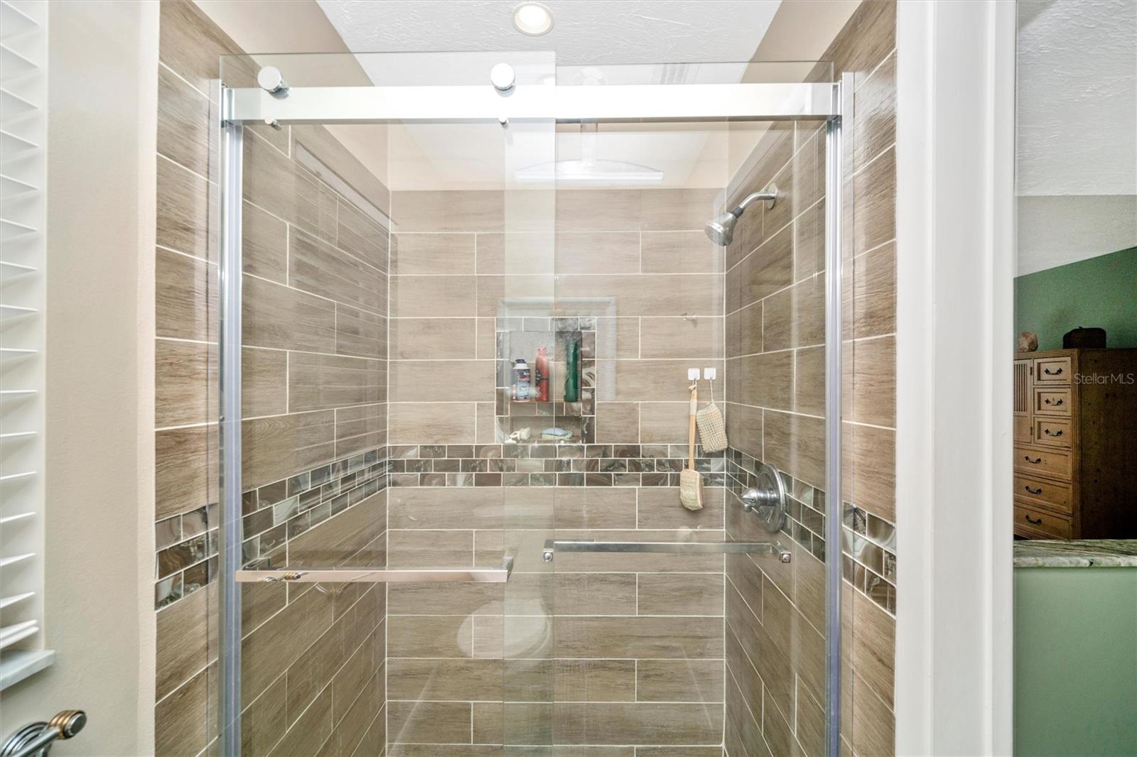 MAGNOLIA MANOR RIVER SEC - Residential