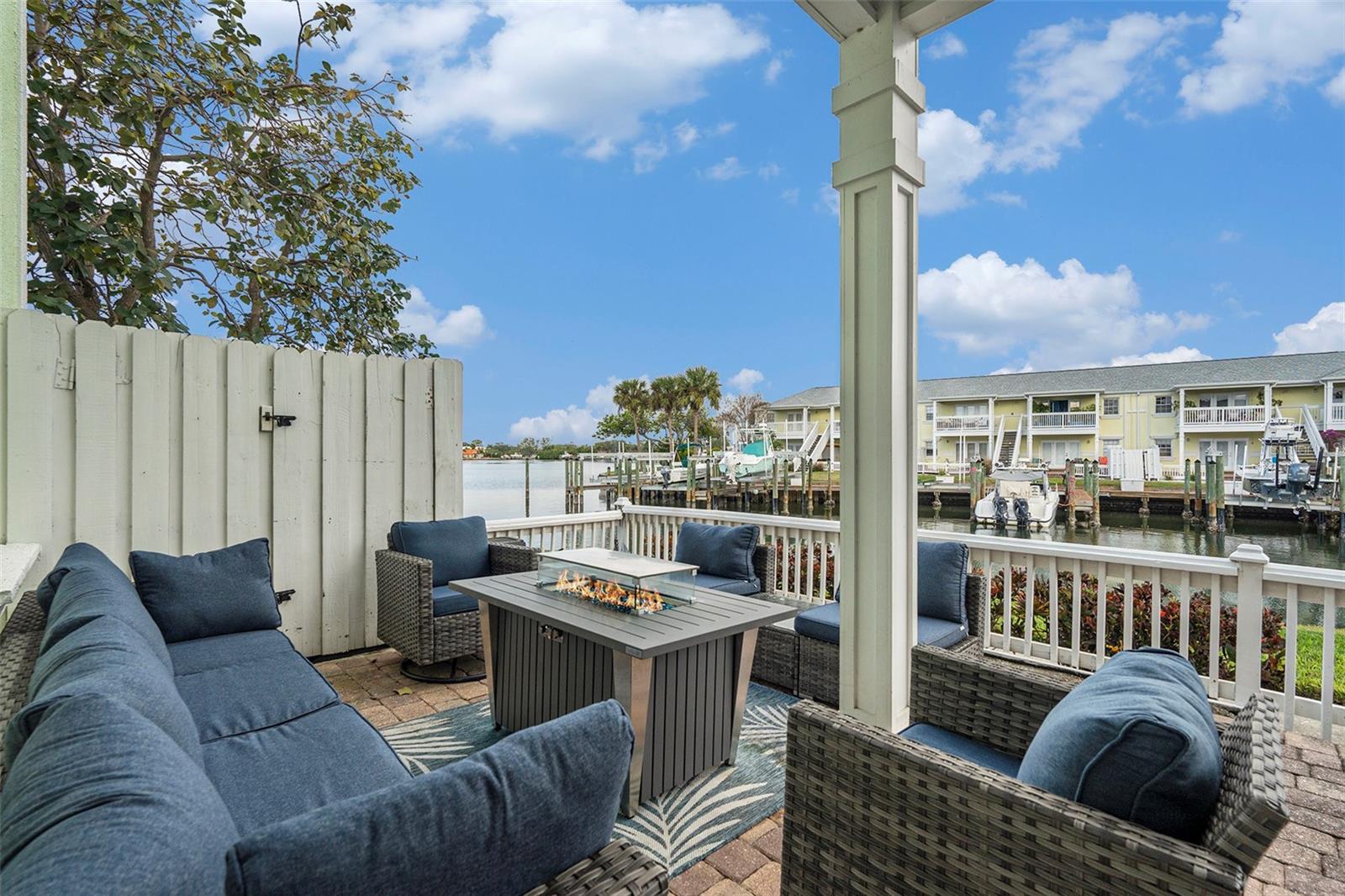 WATERSIDE AT COQUINA KEY SOUTH - Residential