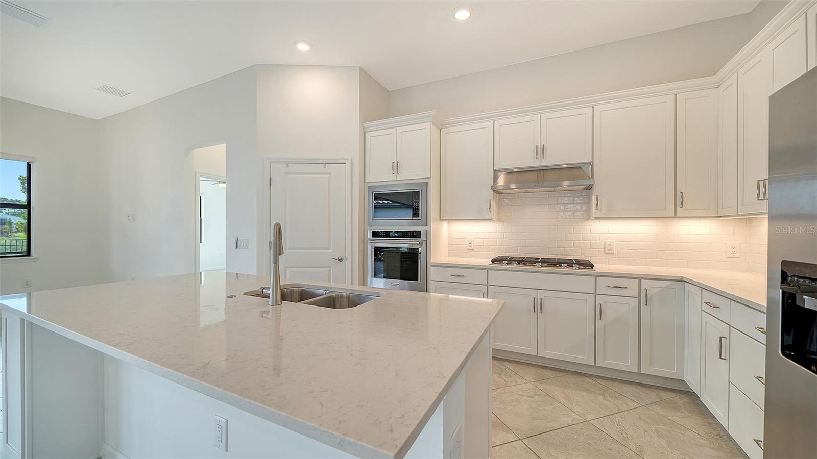 TALON PRESERVE ON PALMER RANCH - Residential