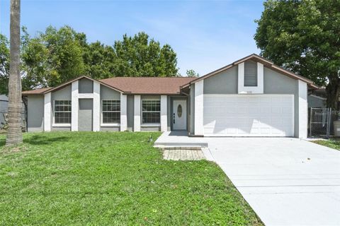 Property photo of 621 N Delmonte Court, Poinciana, FL 34758