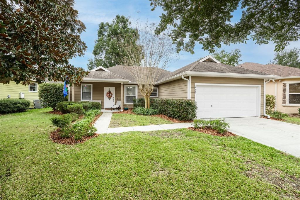 Photo of 9023 SW 75th Lane, Gainesville, FL 32608 (MLS # GC535696)