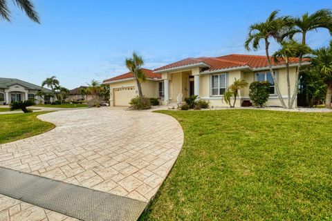 A home in PUNTA GORDA