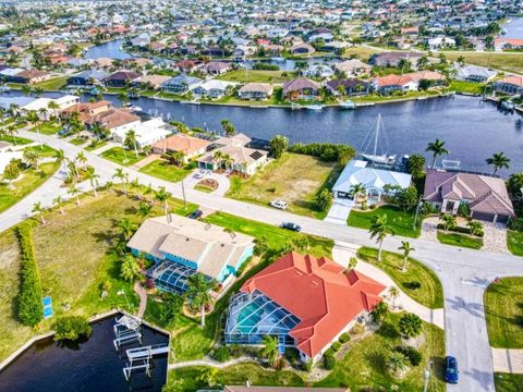 A home in PUNTA GORDA