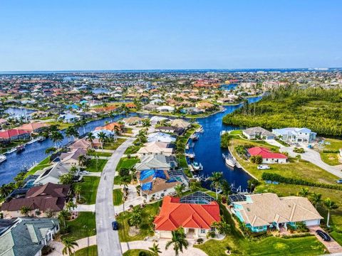 A home in PUNTA GORDA