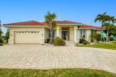 A home in PUNTA GORDA