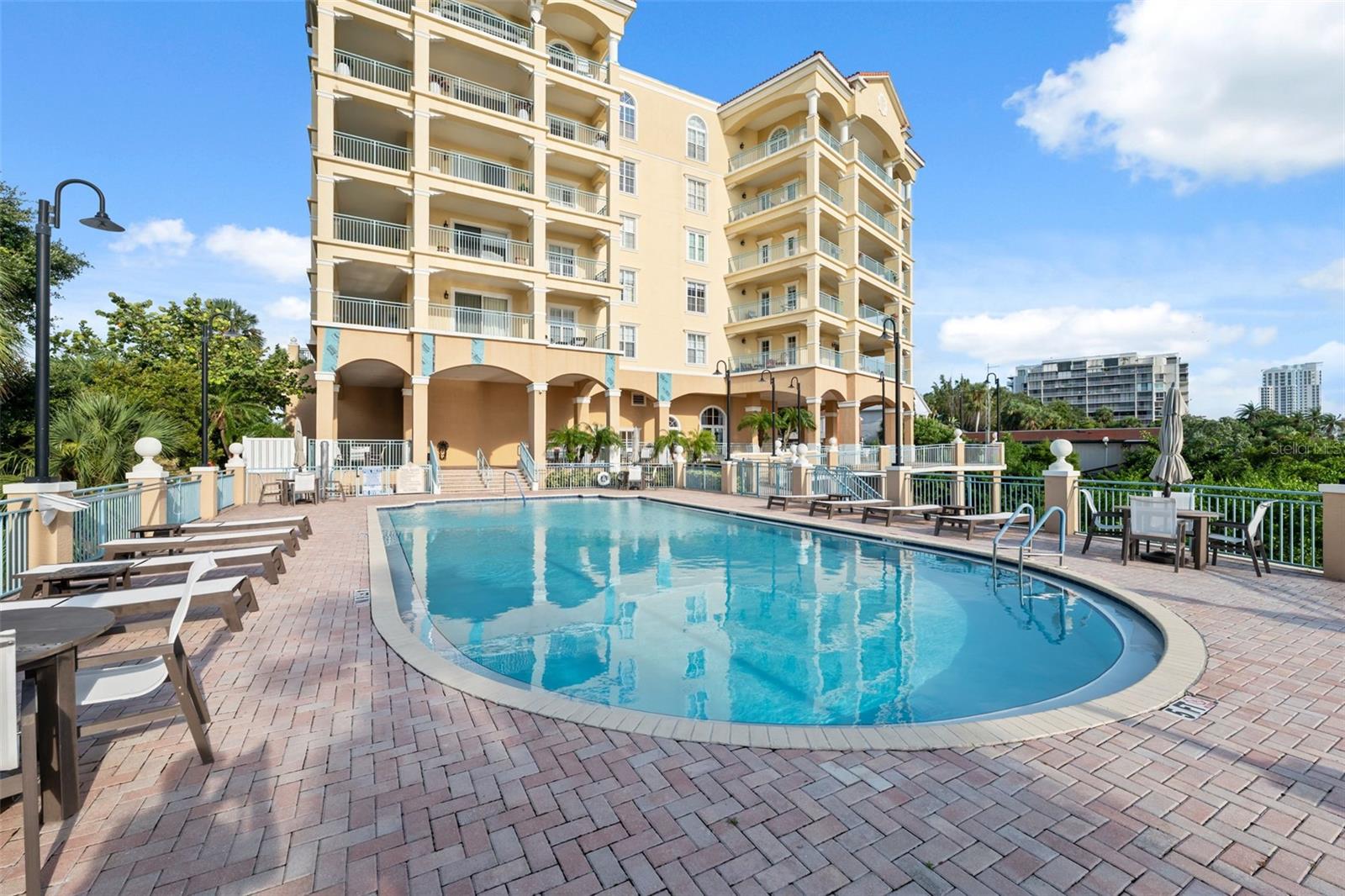 700 N OSCEOLA AVENUE 305