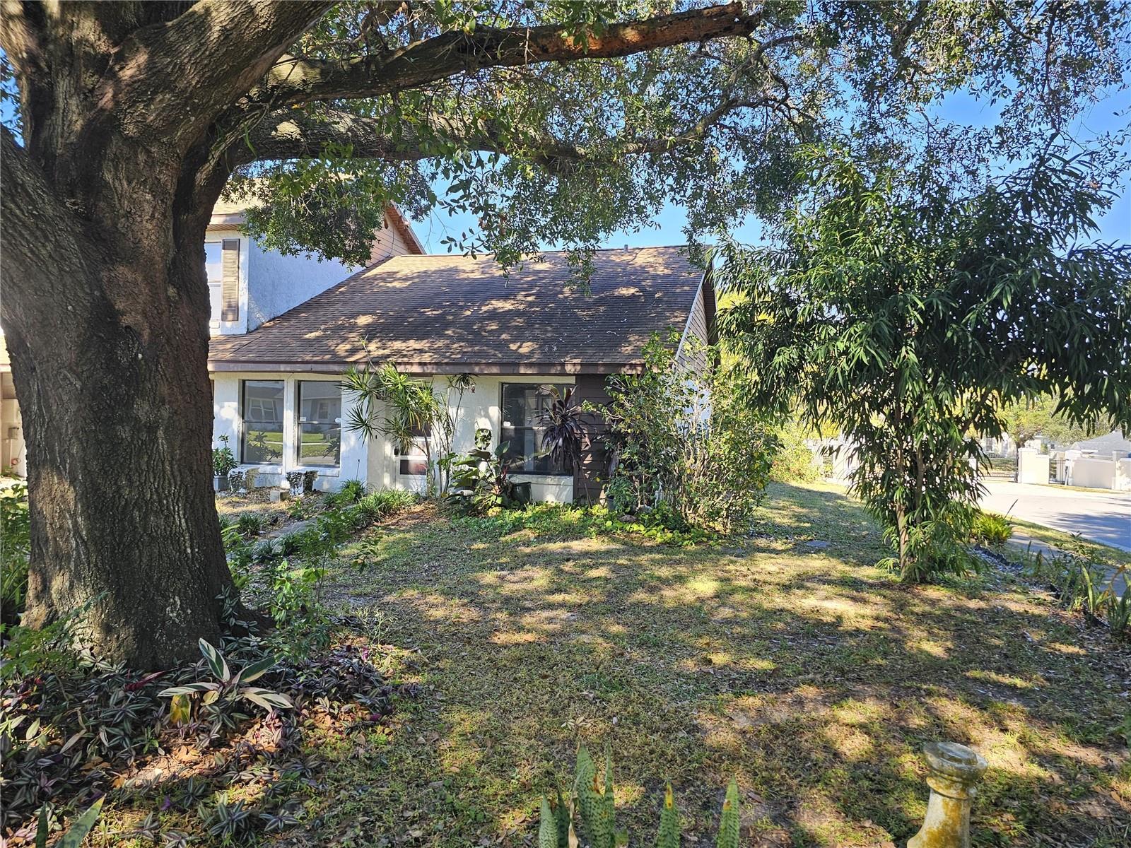 9439 LAKE LOTTA CIRCLE