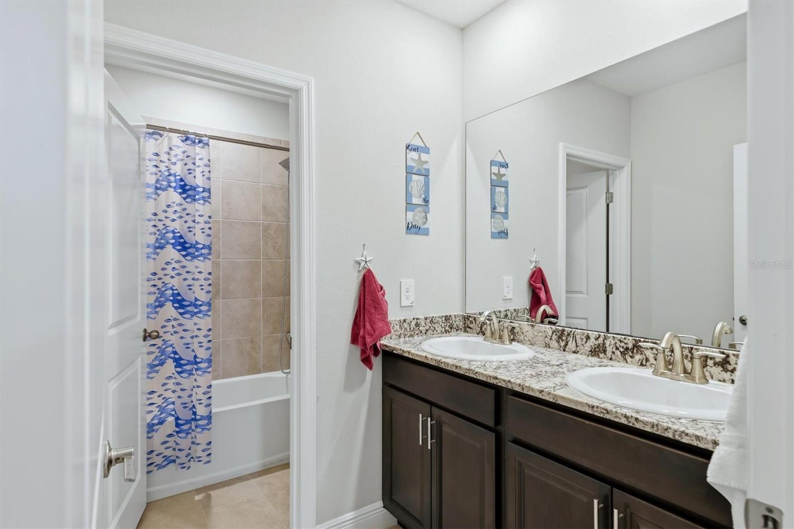 PROMENADE ESTATES PH II - Residential