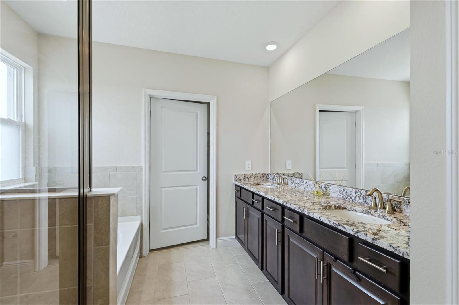 PROMENADE ESTATES PH II - Residential