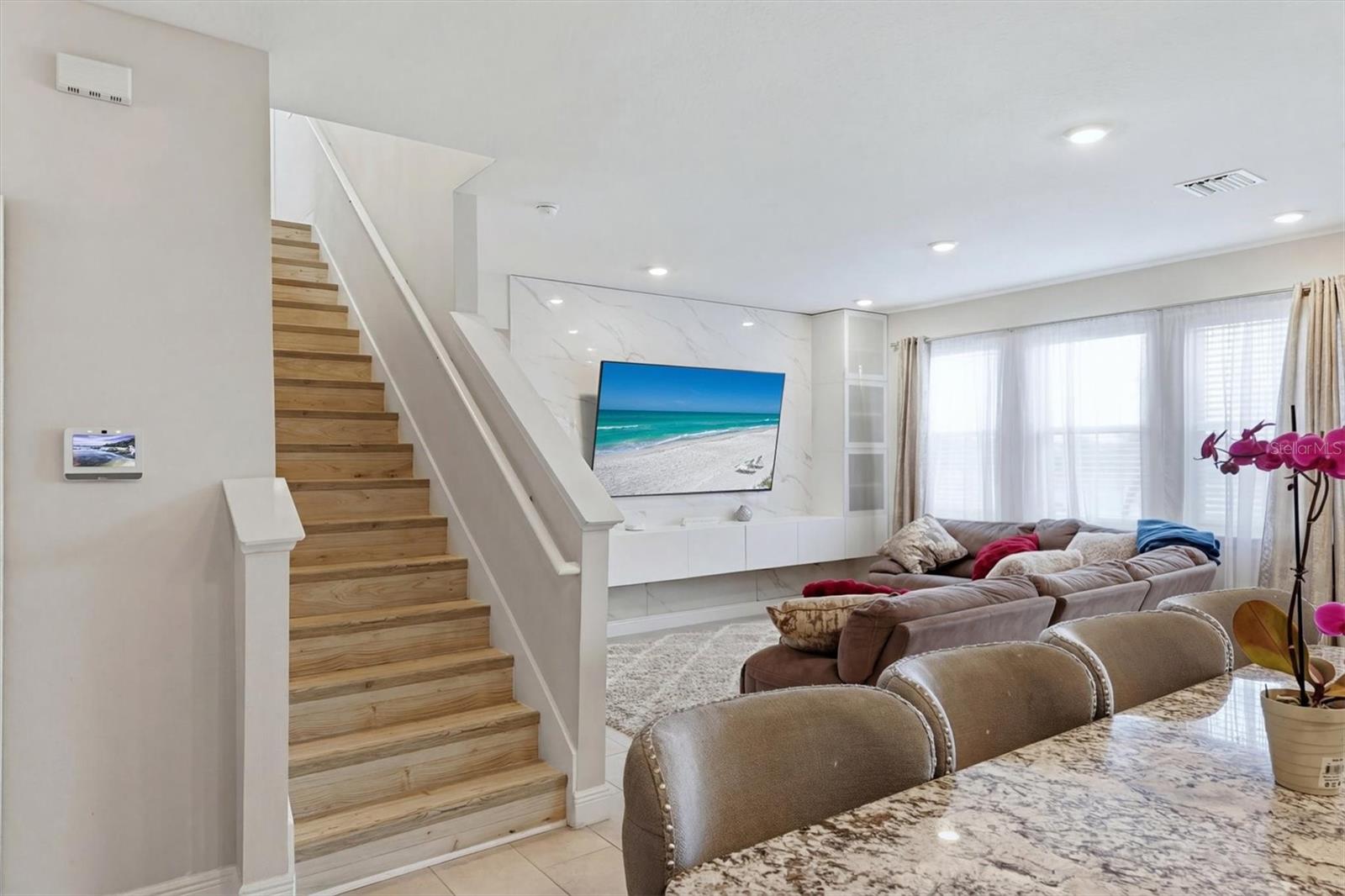 PROMENADE ESTATES PH II - Residential