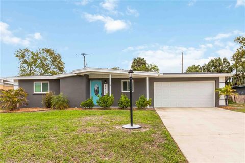 Photo of 5823 22nd Street W, Bradenton, FL 34207 (MLS # A4685959)