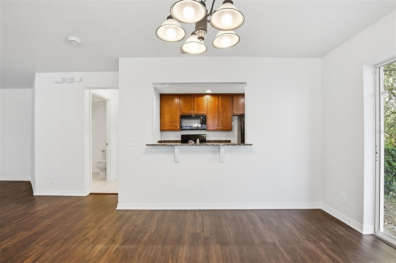 CHARLESTON PLACE TWNHMS - Residential