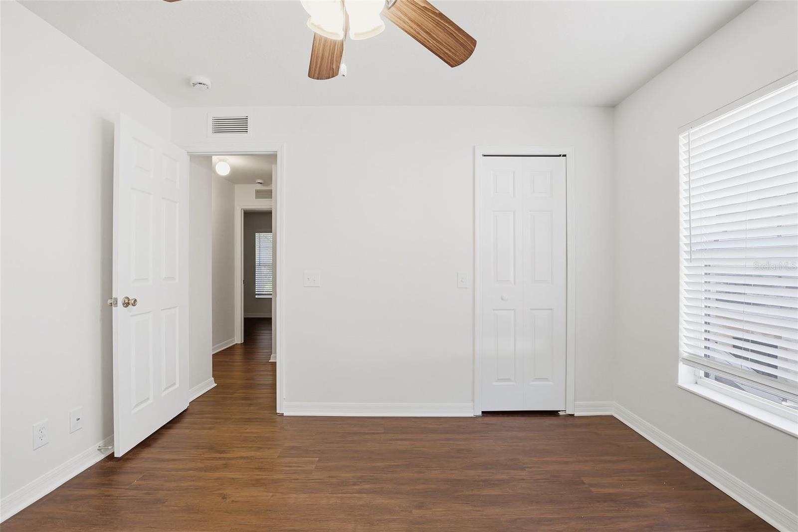 CHARLESTON PLACE TWNHMS - Residential