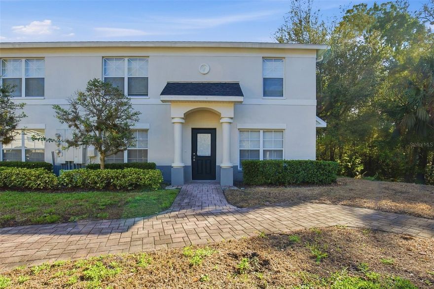 Welcome to this inviting Tampa townhome located in a well-maintained community in the desirable northwest Tampa area. This residence offers a comfortable and functional layout designed for both everyday living and entertaining. The main living area provides a welcoming atmosphere that flows naturally into the dining and kitchen spaces, creating a great setting for gatherings and daily routines. The bedrooms offer relaxing retreats, while the outdoor area provides space to enjoy the Florida sunshine and unwind. Conveniently located near shopping, dining, parks, and major roadways, this home offers easy access to Tampa International Airport, downtown Tampa, and the beautiful Gulf Coast beaches.