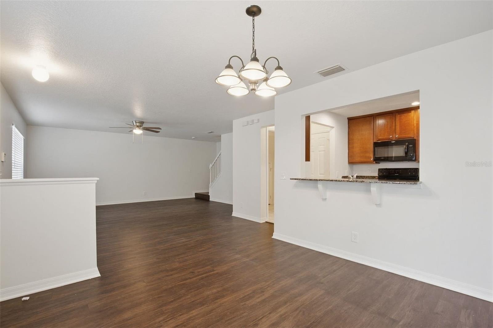 CHARLESTON PLACE TWNHMS - Residential