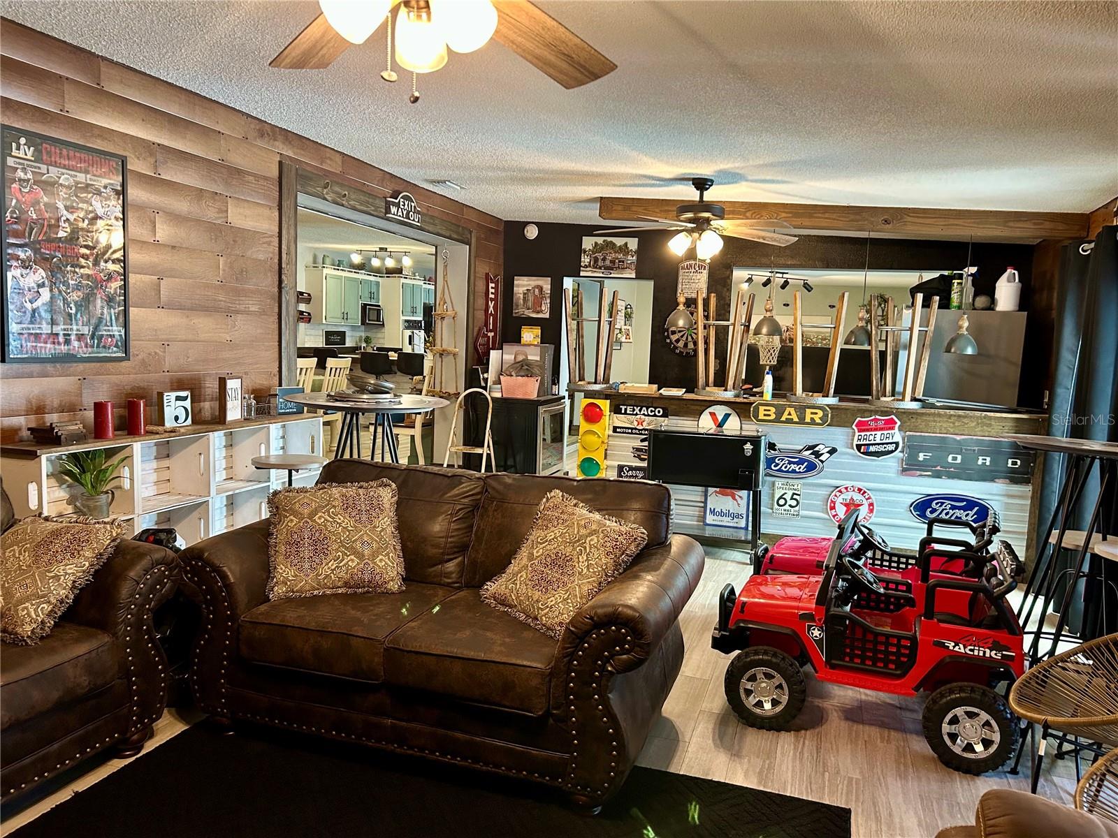 BURKE ACRES SUB - Residential