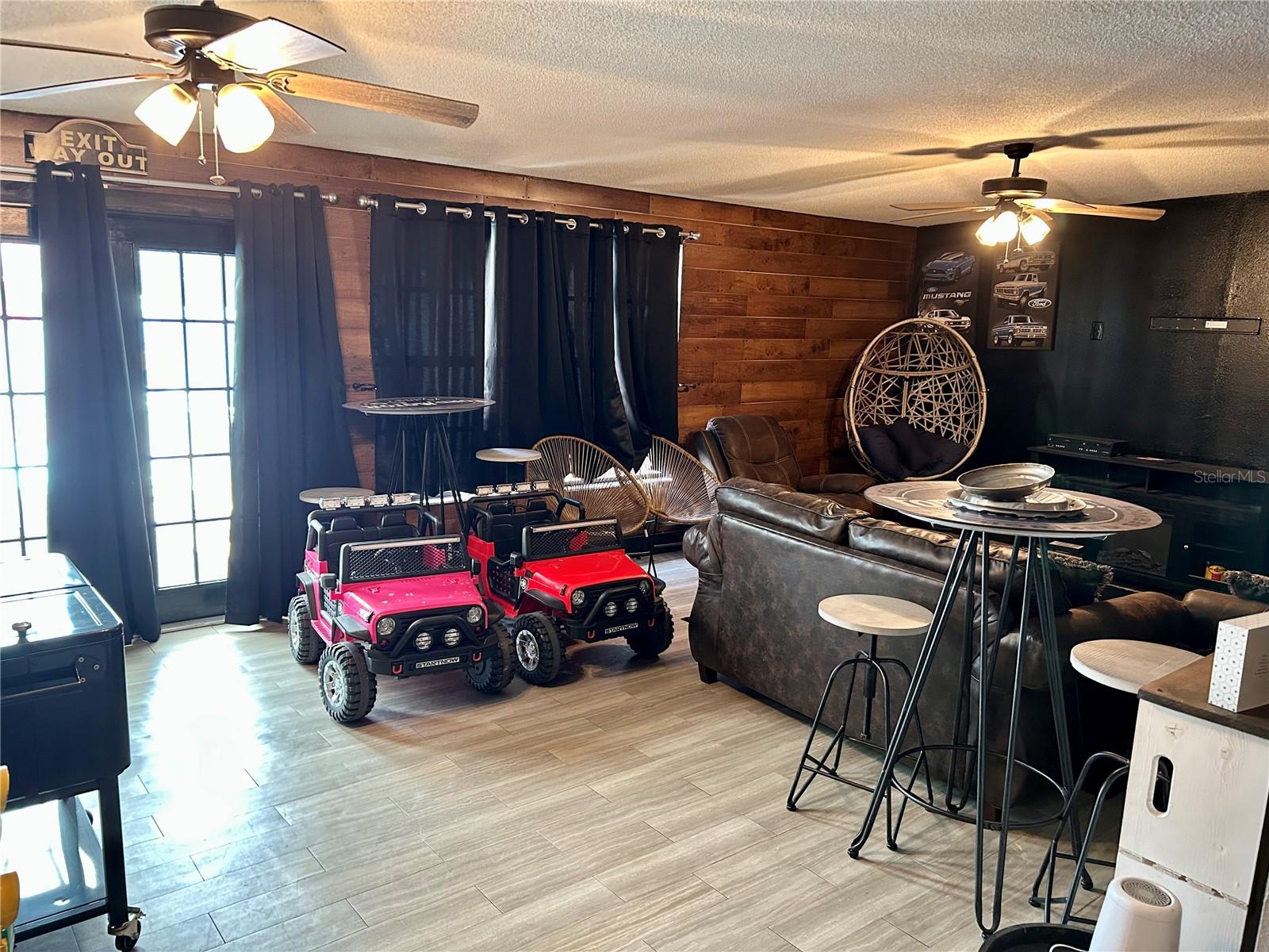 BURKE ACRES SUB - Residential