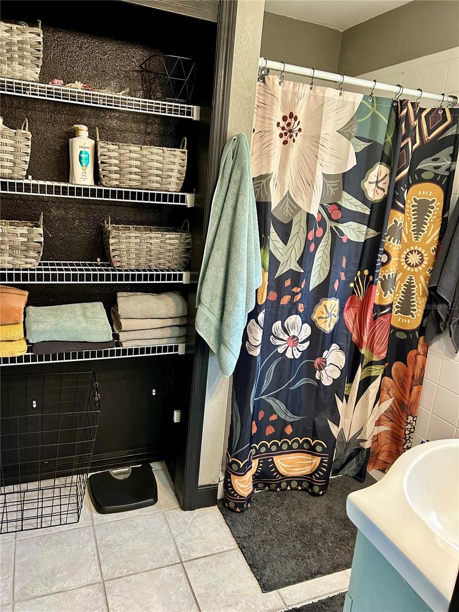 BURKE ACRES SUB - Residential