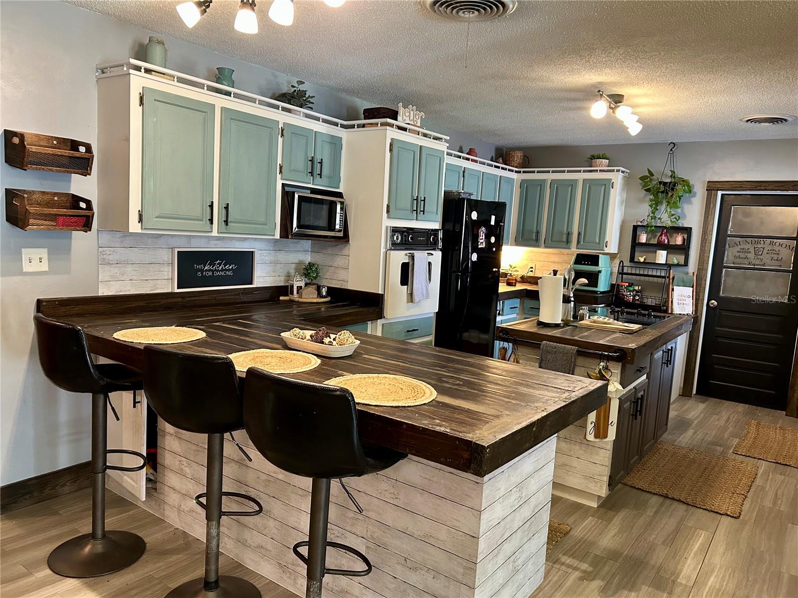 BURKE ACRES SUB - Residential