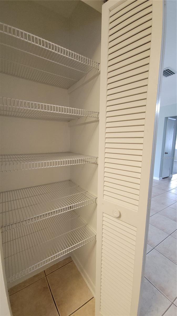 DELTONA LAKES UN 28 - Residential