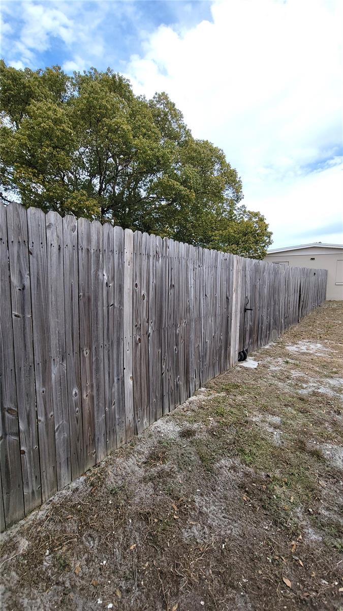 DELTONA LAKES UN 28 - Residential