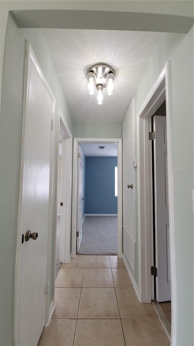 DELTONA LAKES UN 28 - Residential