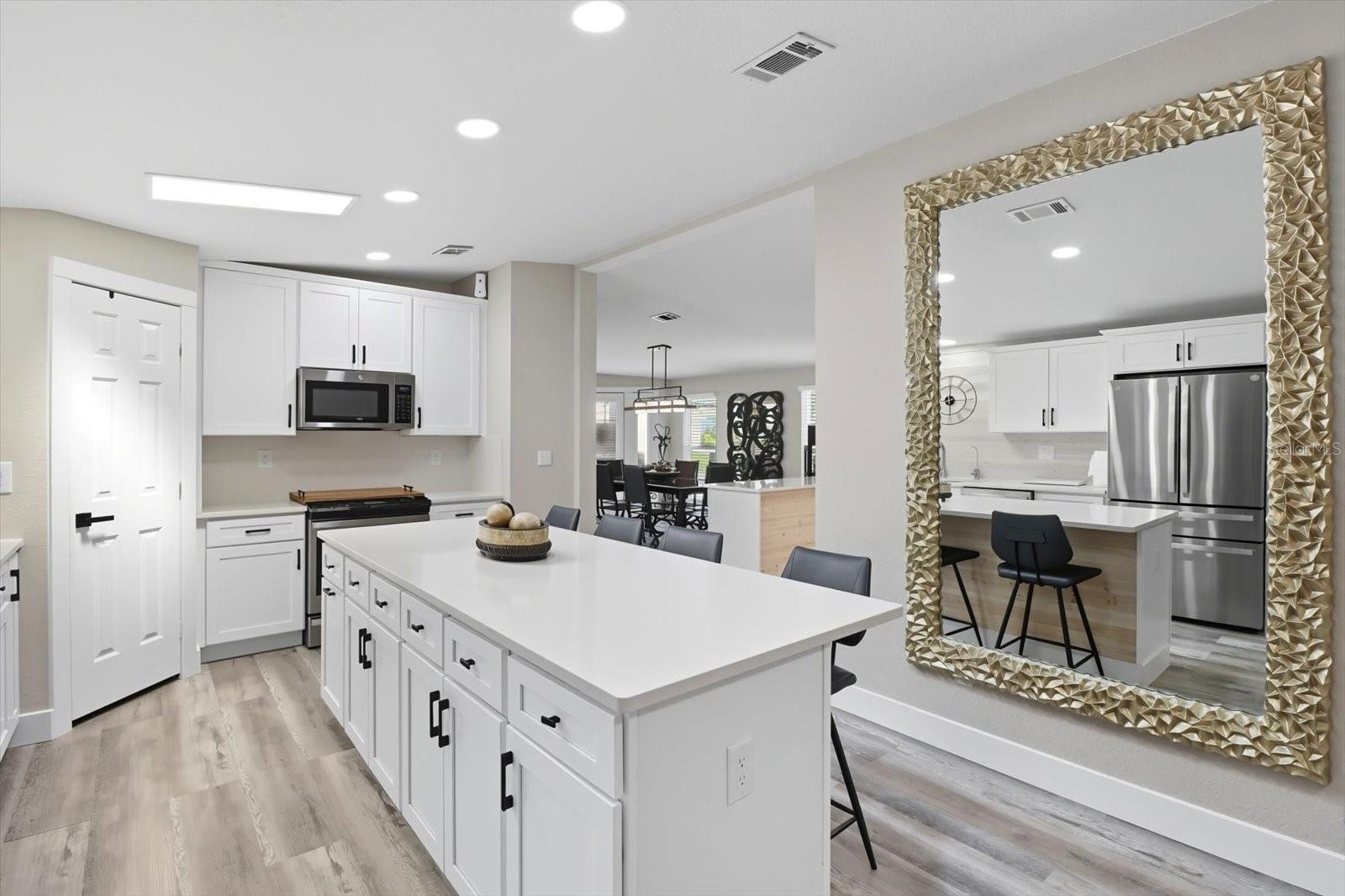 LADY LAKE ORANGE BLOSSOM GARDENS UNIT 08 - Residential