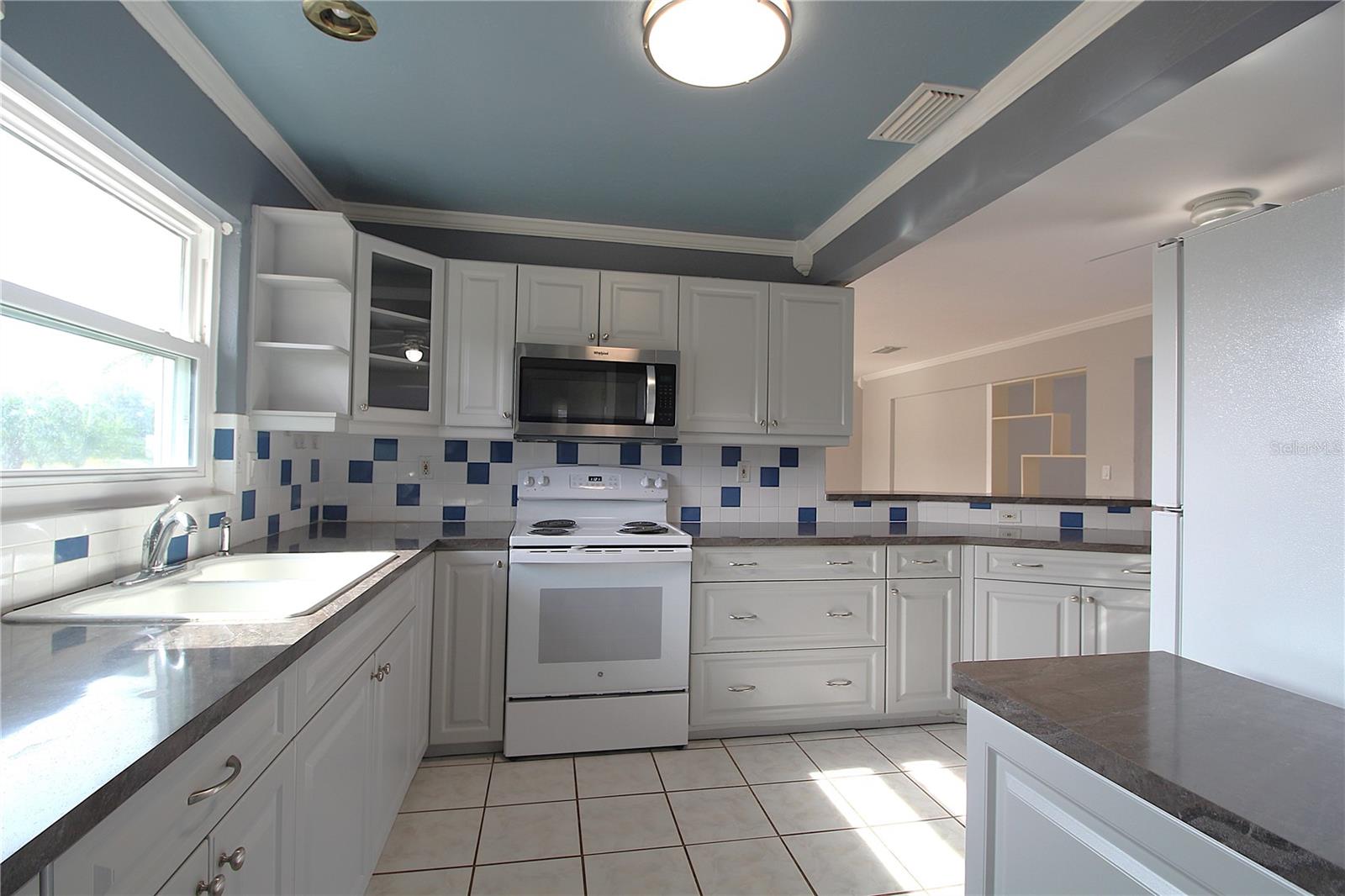 KENSINGTON PARK - Residential Lease