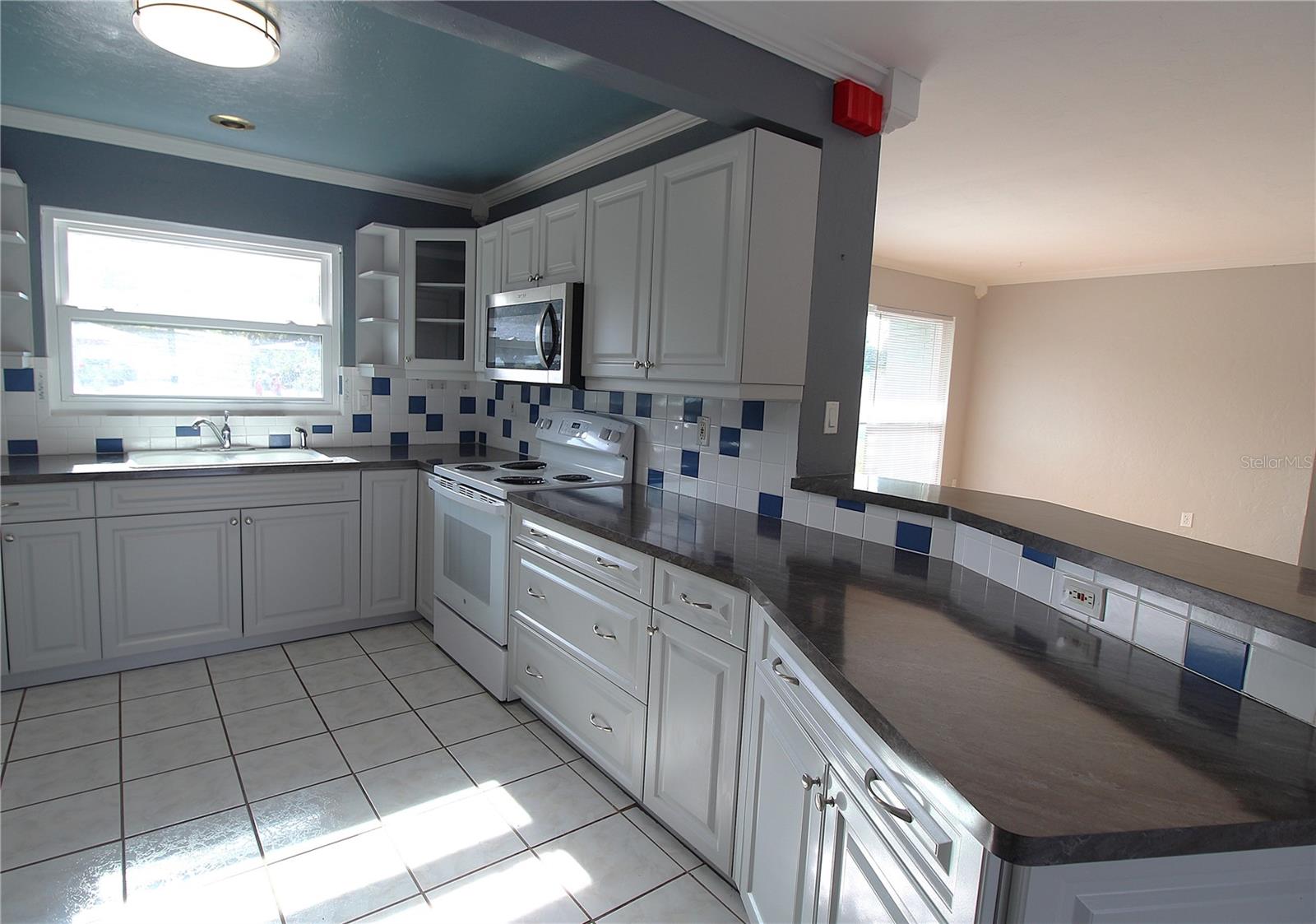 KENSINGTON PARK - Residential Lease