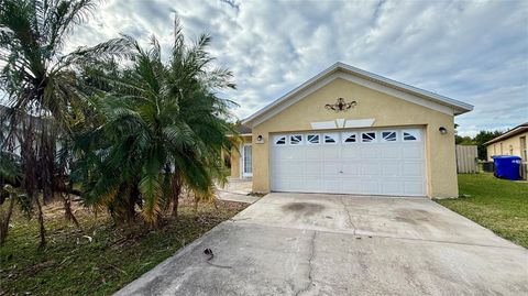 Photo of 2413 Sonja Court, Kissimmee, FL 34743 (MLS # S5138010)